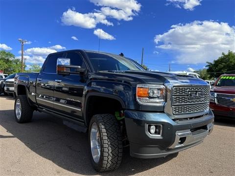 2018 GMC Sierra 2500HD 4WD Crew Cab 153.7" Denali