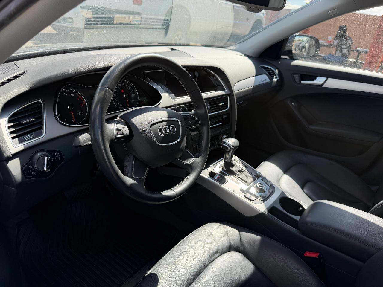 Audi A4 4dr Sdn Auto quattro 2.0T Premium Plus 2013