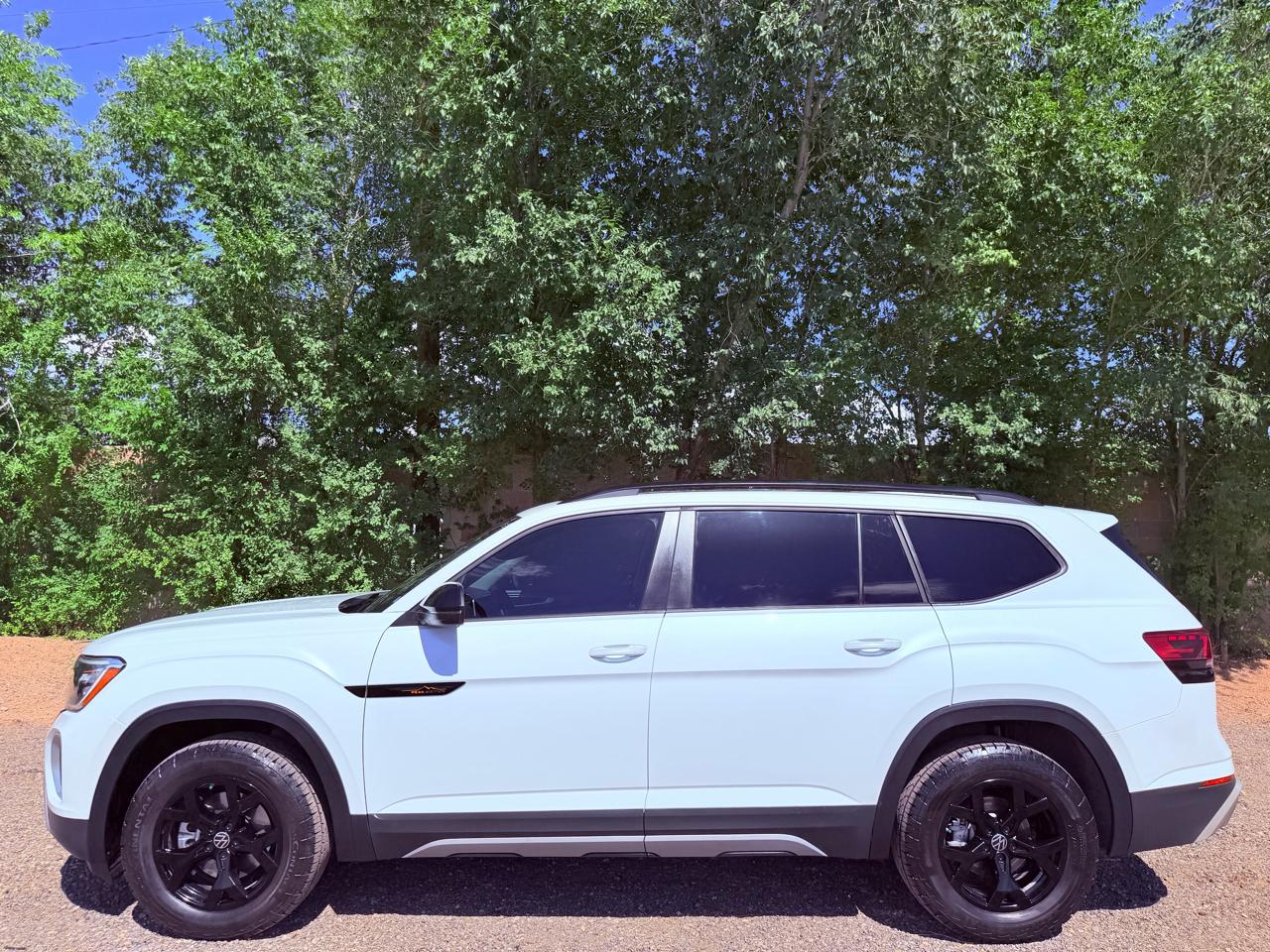 Volkswagen Atlas 2.0T Peak Edition 4MOTION 2026