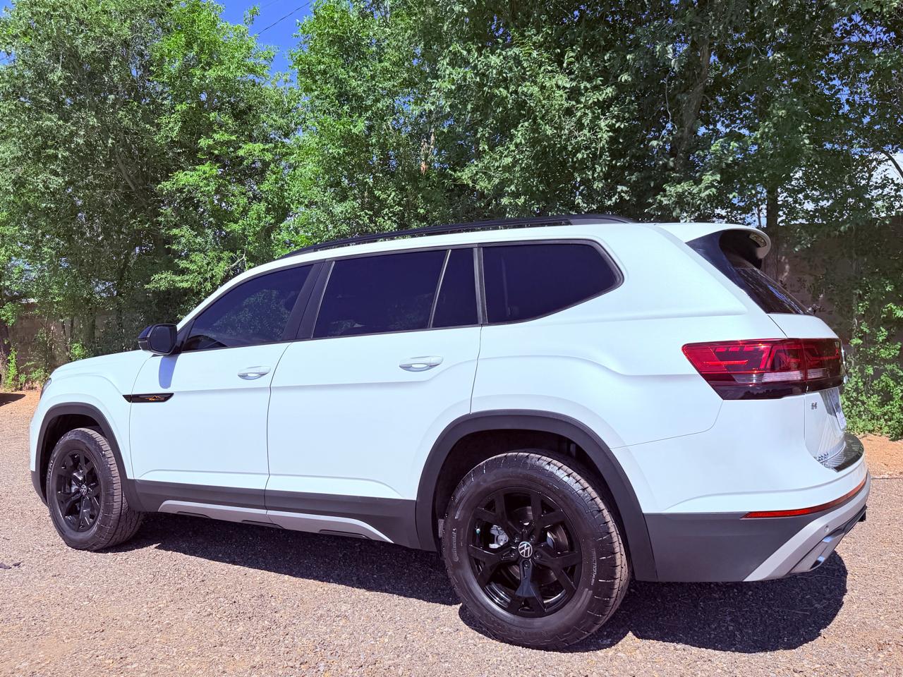 Volkswagen Atlas 2.0T Peak Edition 4MOTION 2026