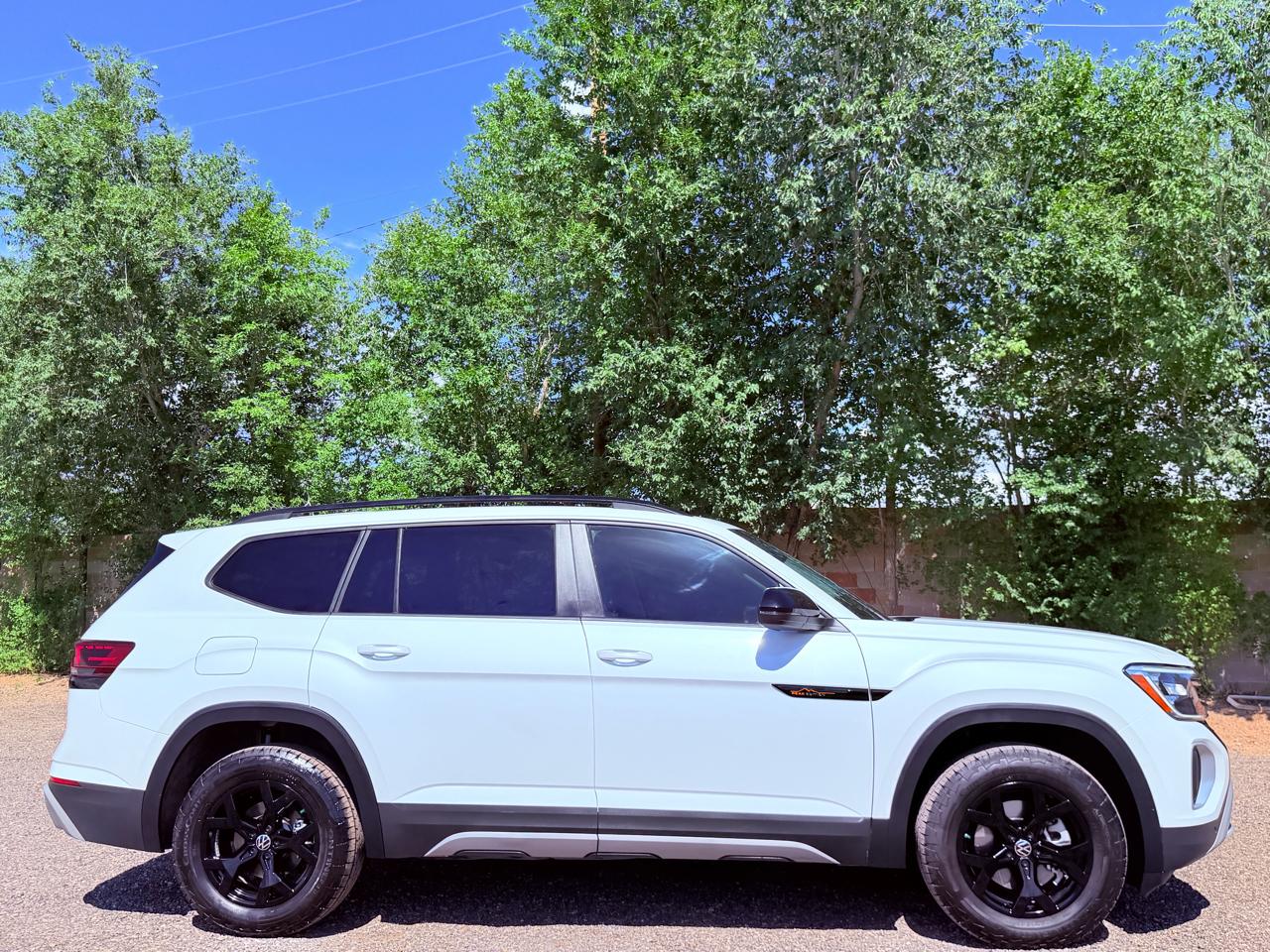 Volkswagen Atlas 2.0T Peak Edition 4MOTION 2026