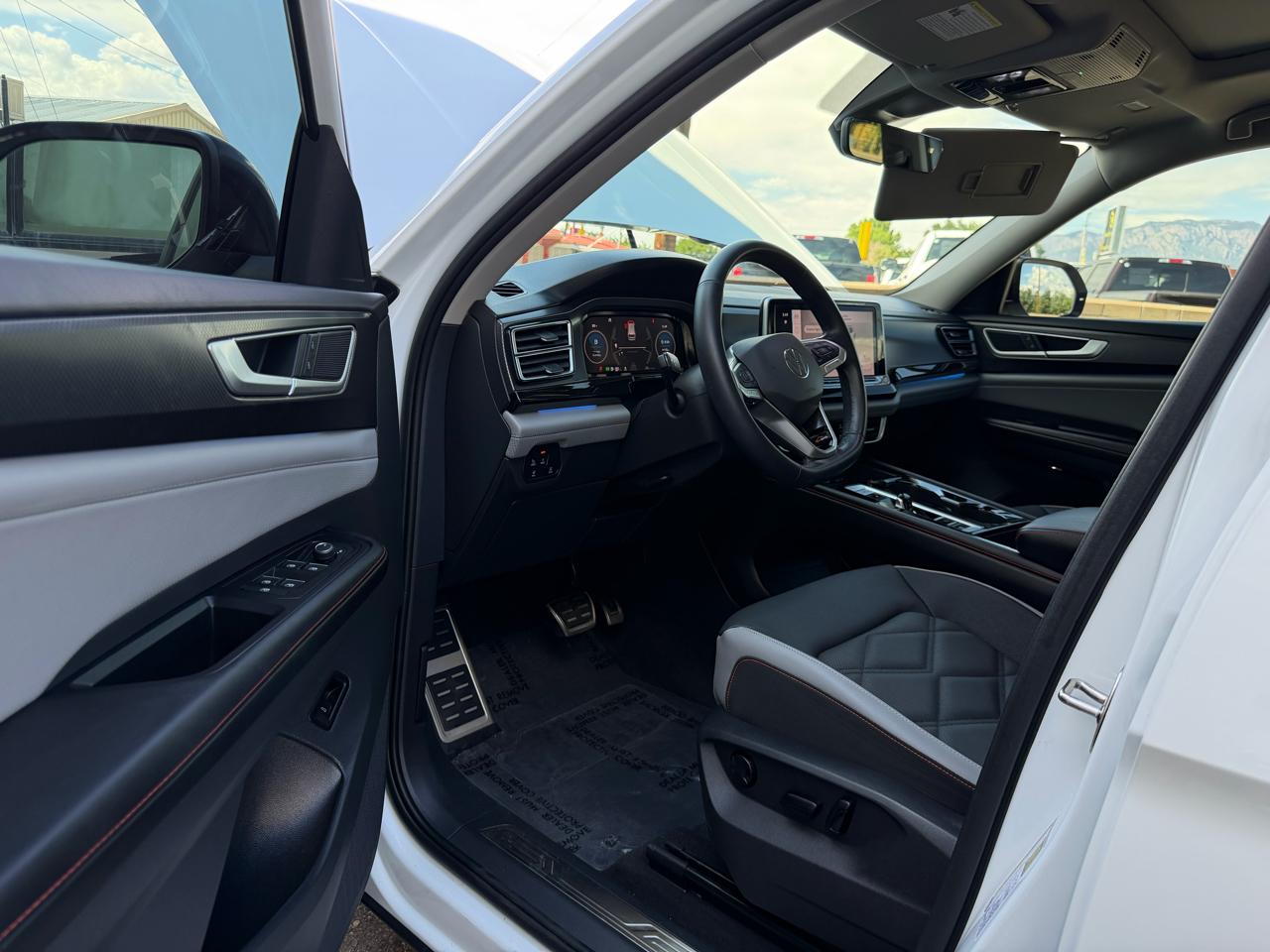 Volkswagen Atlas 2.0T Peak Edition 4MOTION 2026