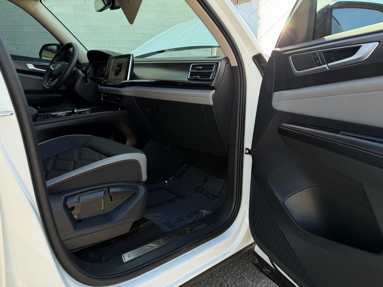 Volkswagen Atlas 2.0T Peak Edition 4MOTION 2026