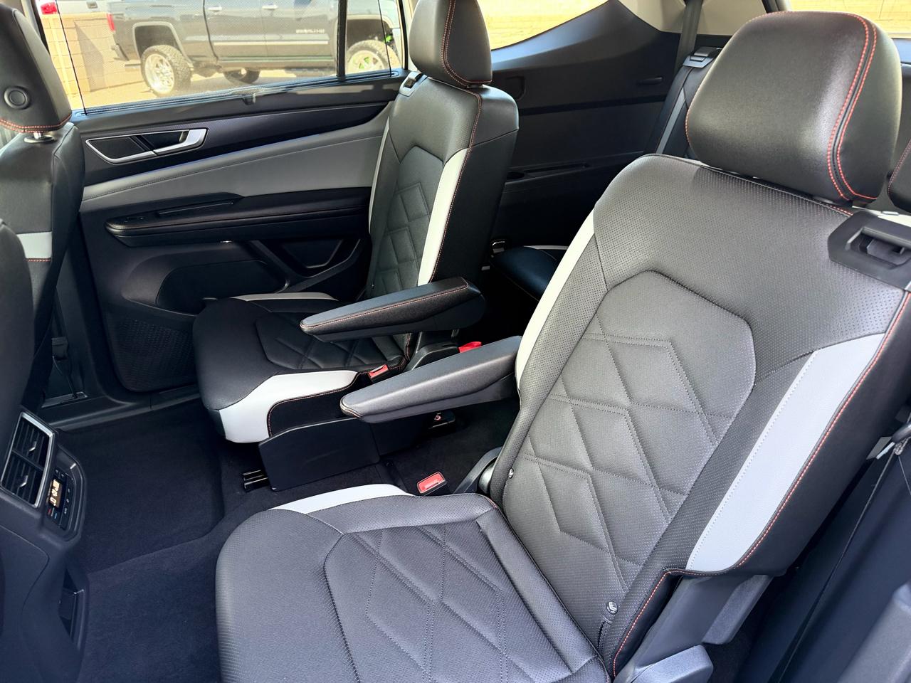Volkswagen Atlas 2.0T Peak Edition 4MOTION 2026