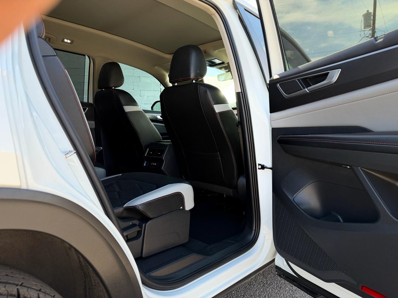 Volkswagen Atlas 2.0T Peak Edition 4MOTION 2026