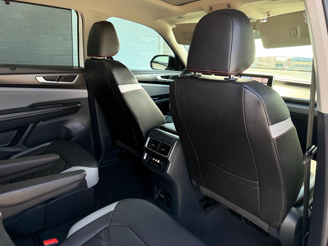 Volkswagen Atlas 2.0T Peak Edition 4MOTION 2026