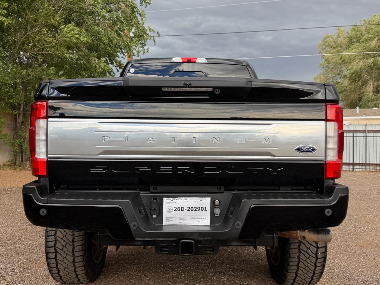 Ford Super Duty F-250 SRW Platinum 4WD Crew Cab 6.75' Box 2017