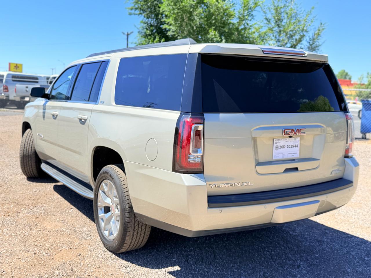 GMC Yukon XL 2WD 4dr SLT 2017