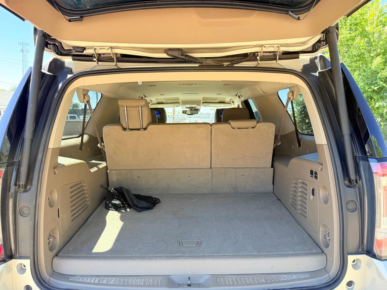 GMC Yukon XL 2WD 4dr SLT 2017