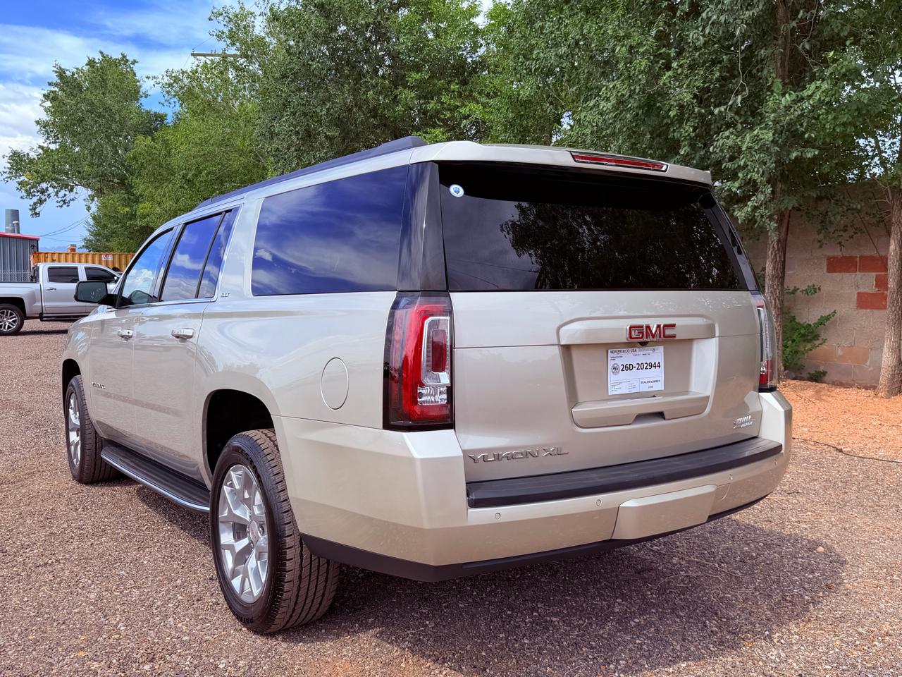 GMC Yukon XL 2WD 4dr SLT 2017