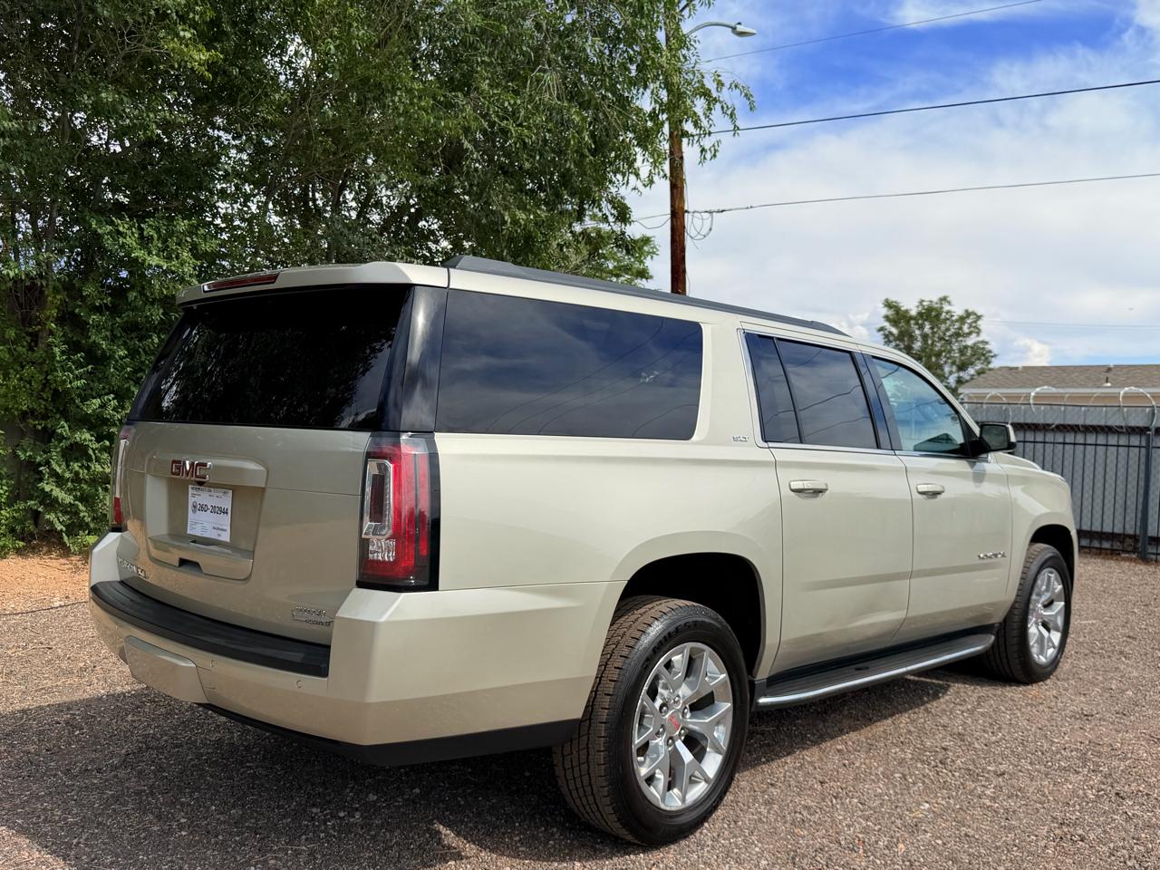 GMC Yukon XL 2WD 4dr SLT 2017