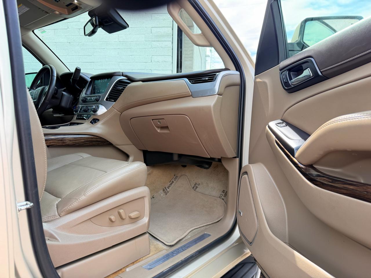 GMC Yukon XL 2WD 4dr SLT 2017