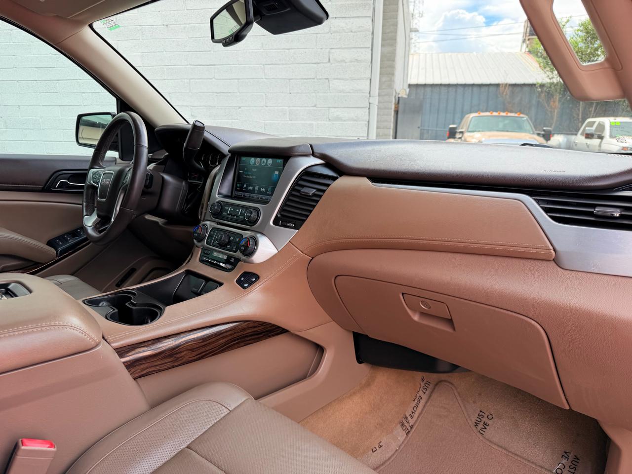 GMC Yukon XL 2WD 4dr SLT 2017
