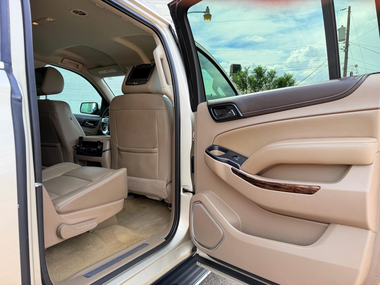 GMC Yukon XL 2WD 4dr SLT 2017
