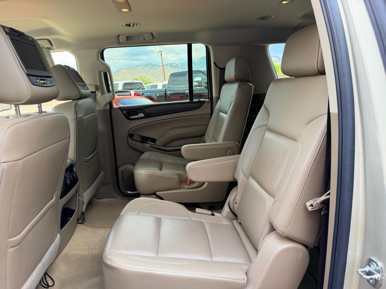 GMC Yukon XL 2WD 4dr SLT 2017