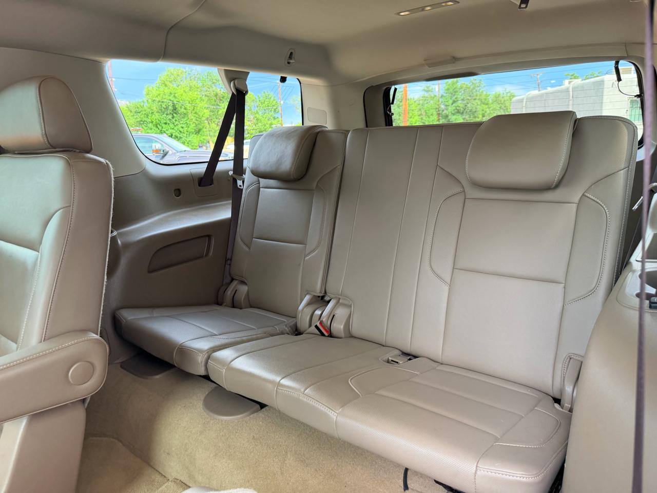 GMC Yukon XL 2WD 4dr SLT 2017