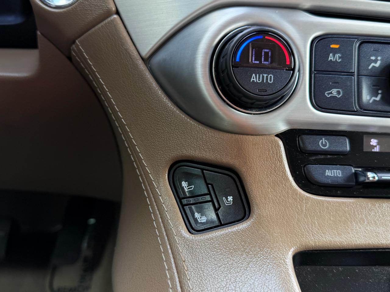 GMC Yukon XL 2WD 4dr SLT 2017