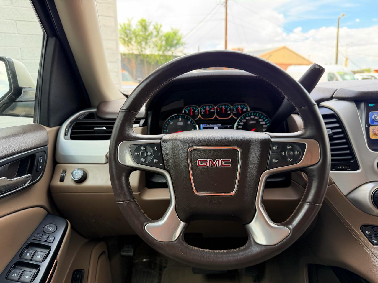 GMC Yukon XL 2WD 4dr SLT 2017