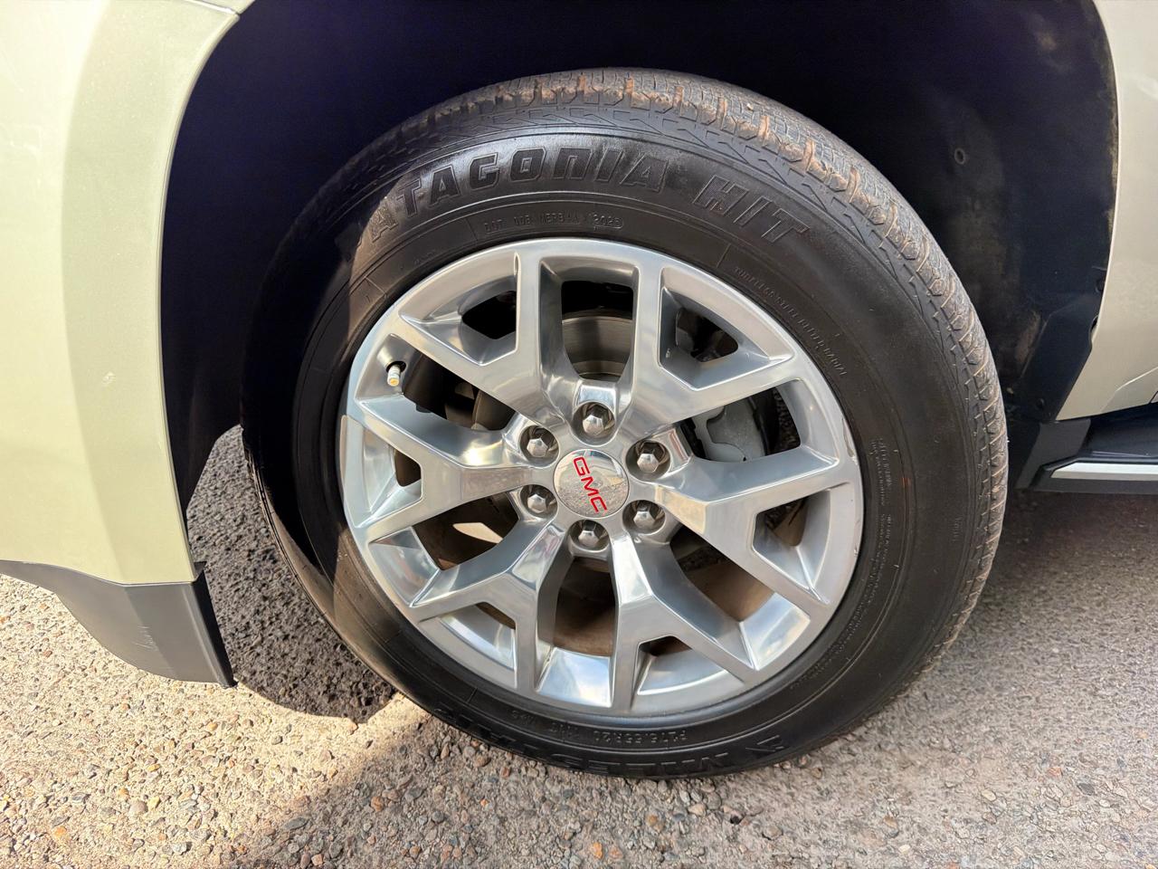 GMC Yukon XL 2WD 4dr SLT 2017