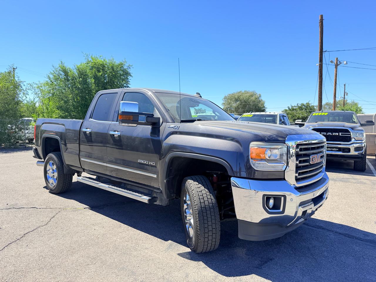 GMC Sierra 2500HD available WiFi 4WD Double Cab 144.2" SLT 2015