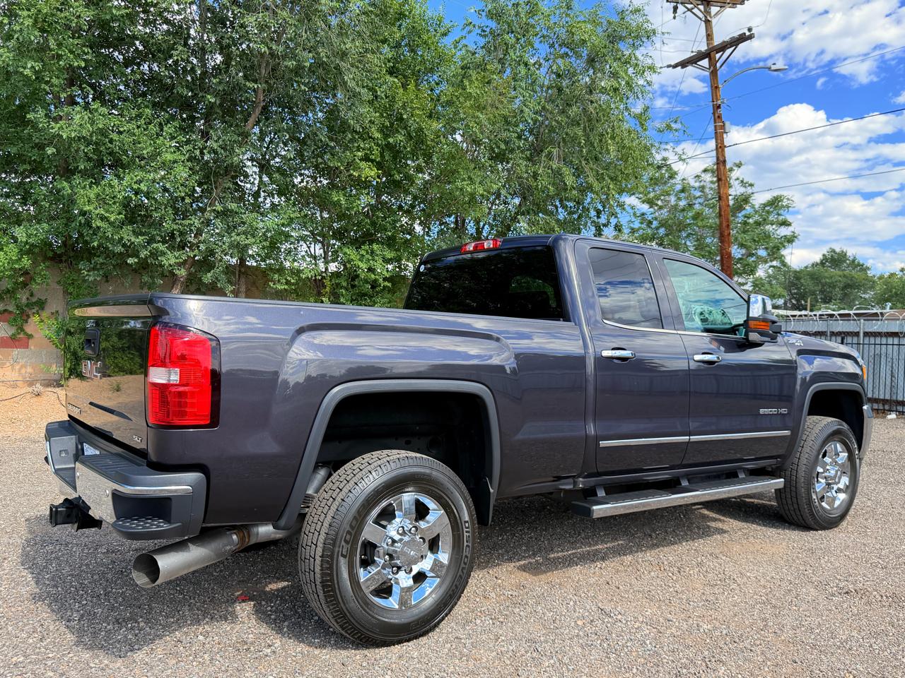 GMC Sierra 2500HD available WiFi 4WD Double Cab 144.2" SLT 2015