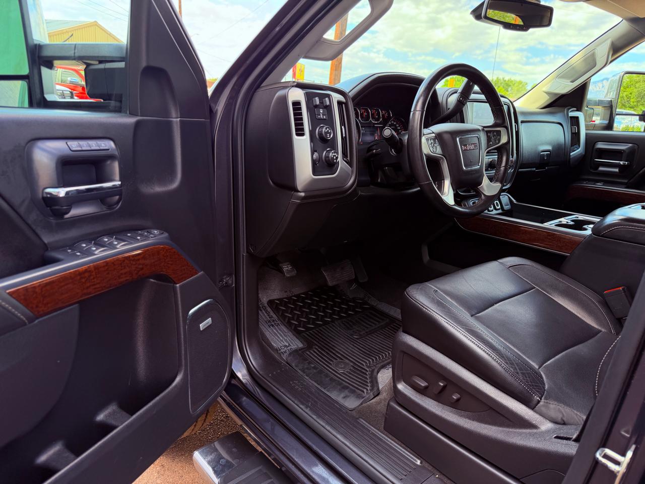 GMC Sierra 2500HD available WiFi 4WD Double Cab 144.2" SLT 2015