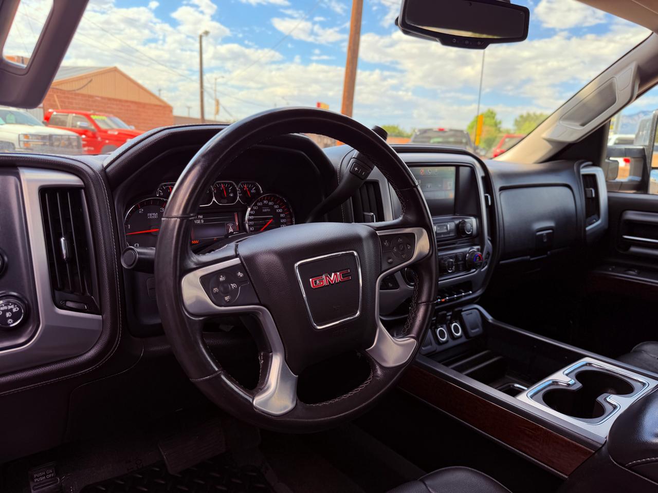 GMC Sierra 2500HD available WiFi 4WD Double Cab 144.2" SLT 2015