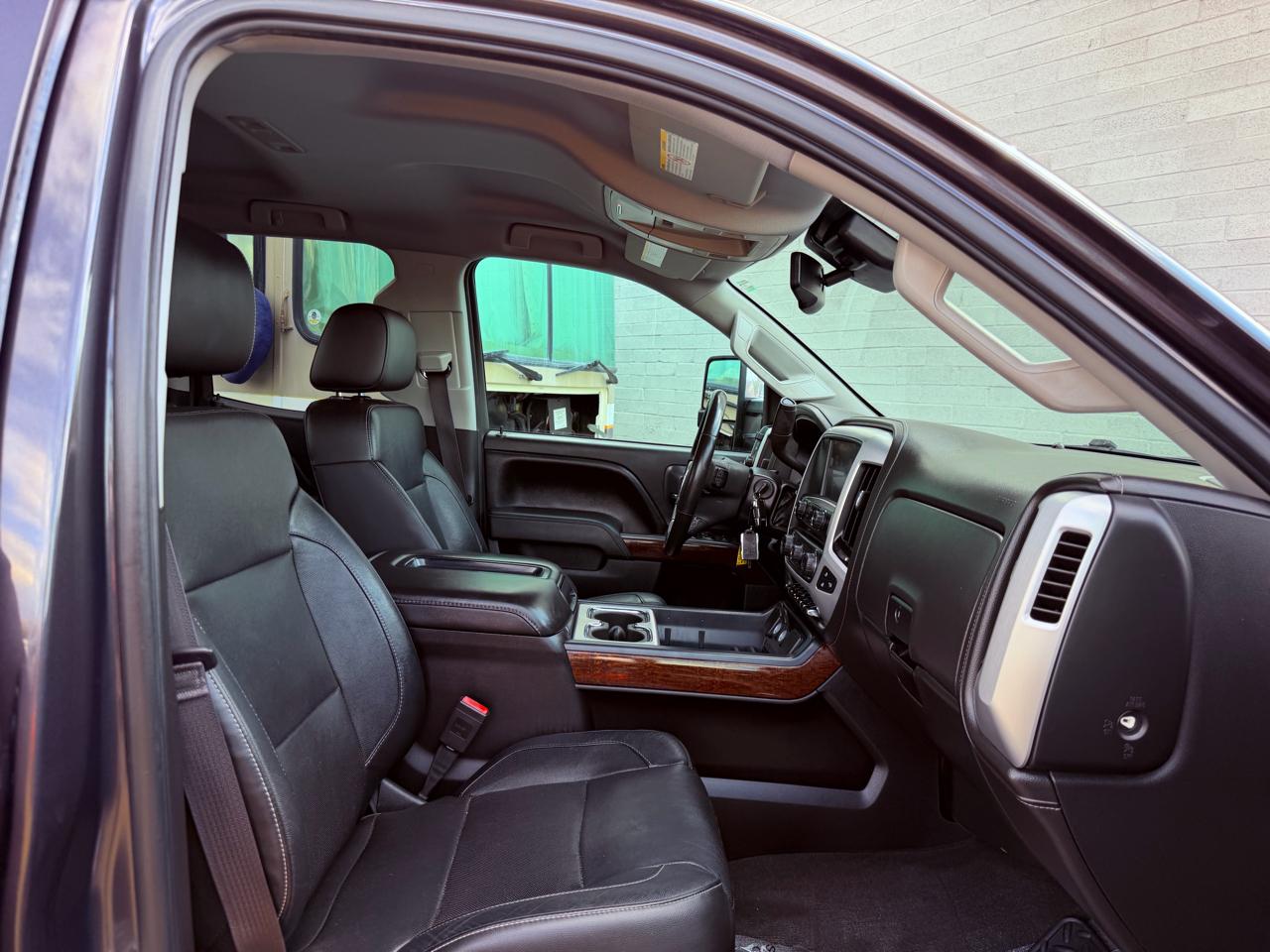 GMC Sierra 2500HD available WiFi 4WD Double Cab 144.2" SLT 2015