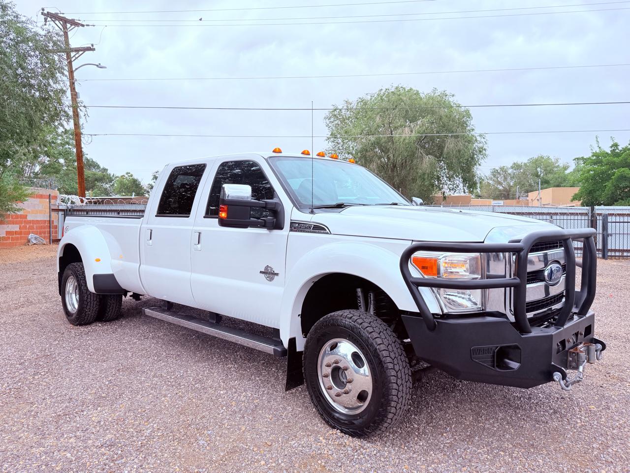 Ford Super Duty F-450 DRW 4WD Crew Cab 172" Lariat 2013