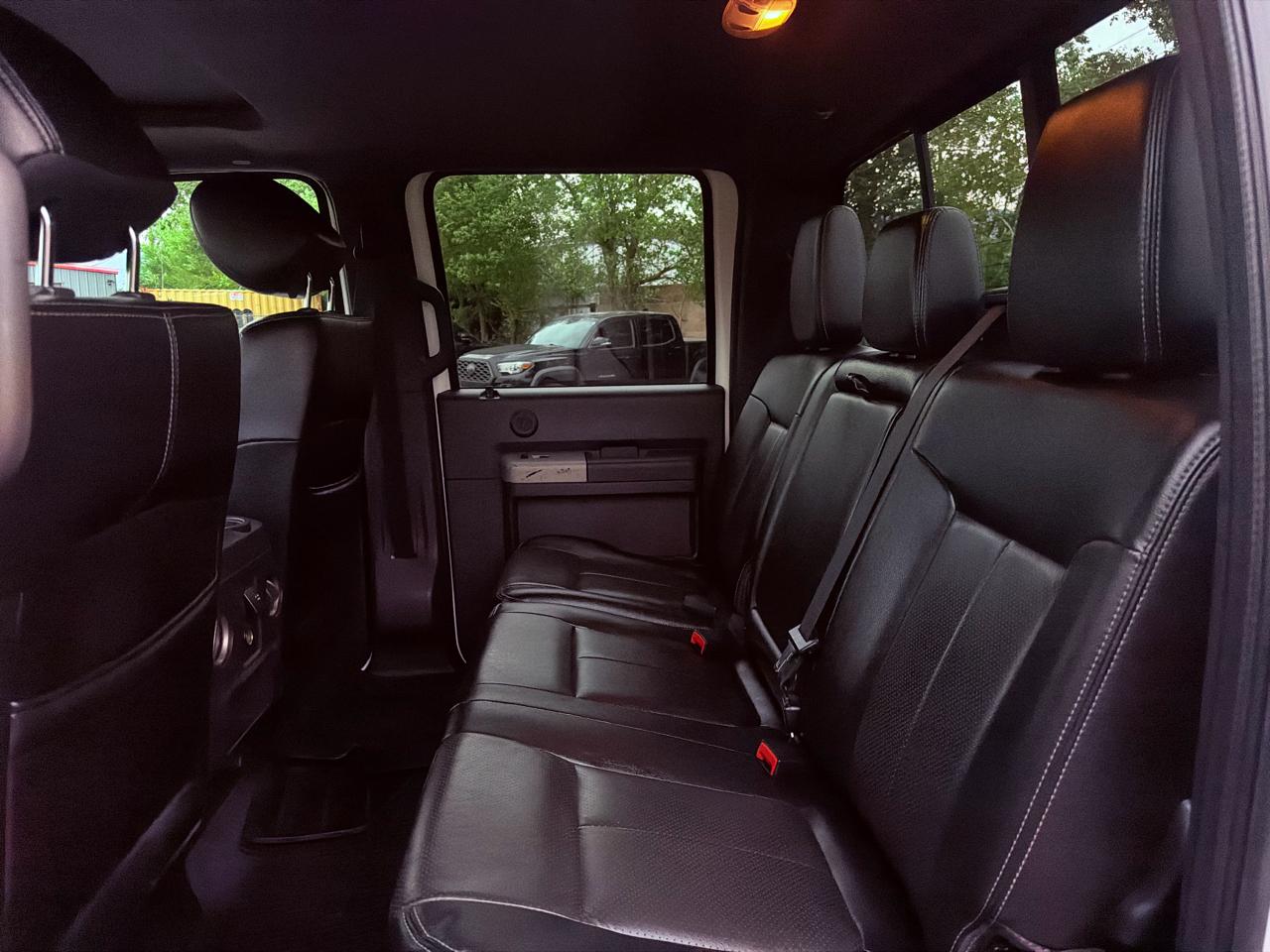 Ford Super Duty F-450 DRW 4WD Crew Cab 172" Lariat 2013