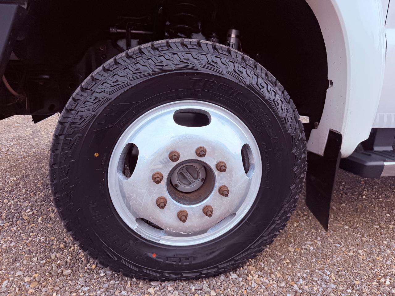Ford Super Duty F-450 DRW 4WD Crew Cab 172" Lariat 2013