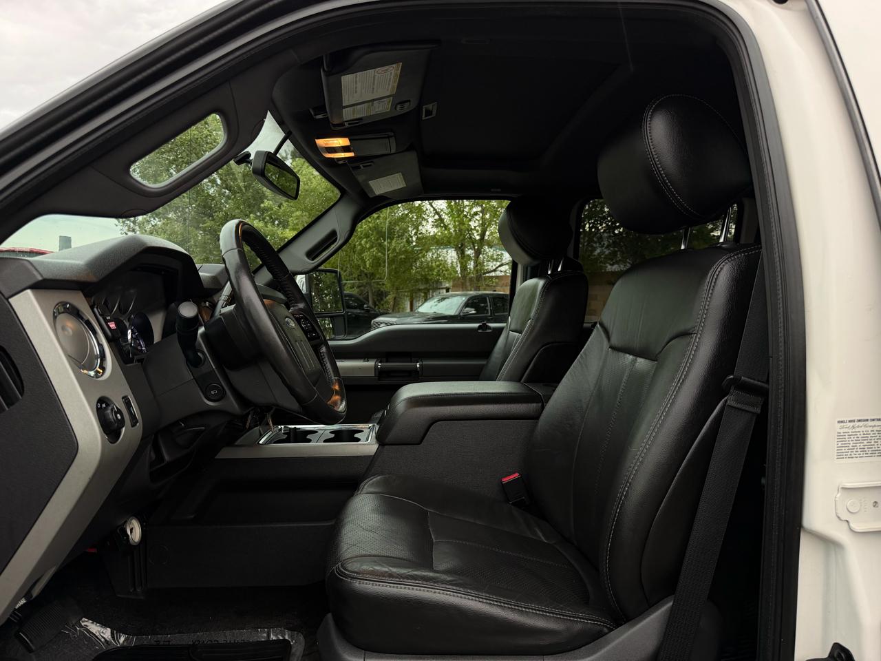 Ford Super Duty F-450 DRW 4WD Crew Cab 172" Lariat 2013