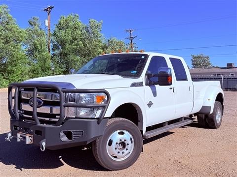2013 Ford Super Duty F-450 DRW 4WD Crew Cab 172" Lariat
