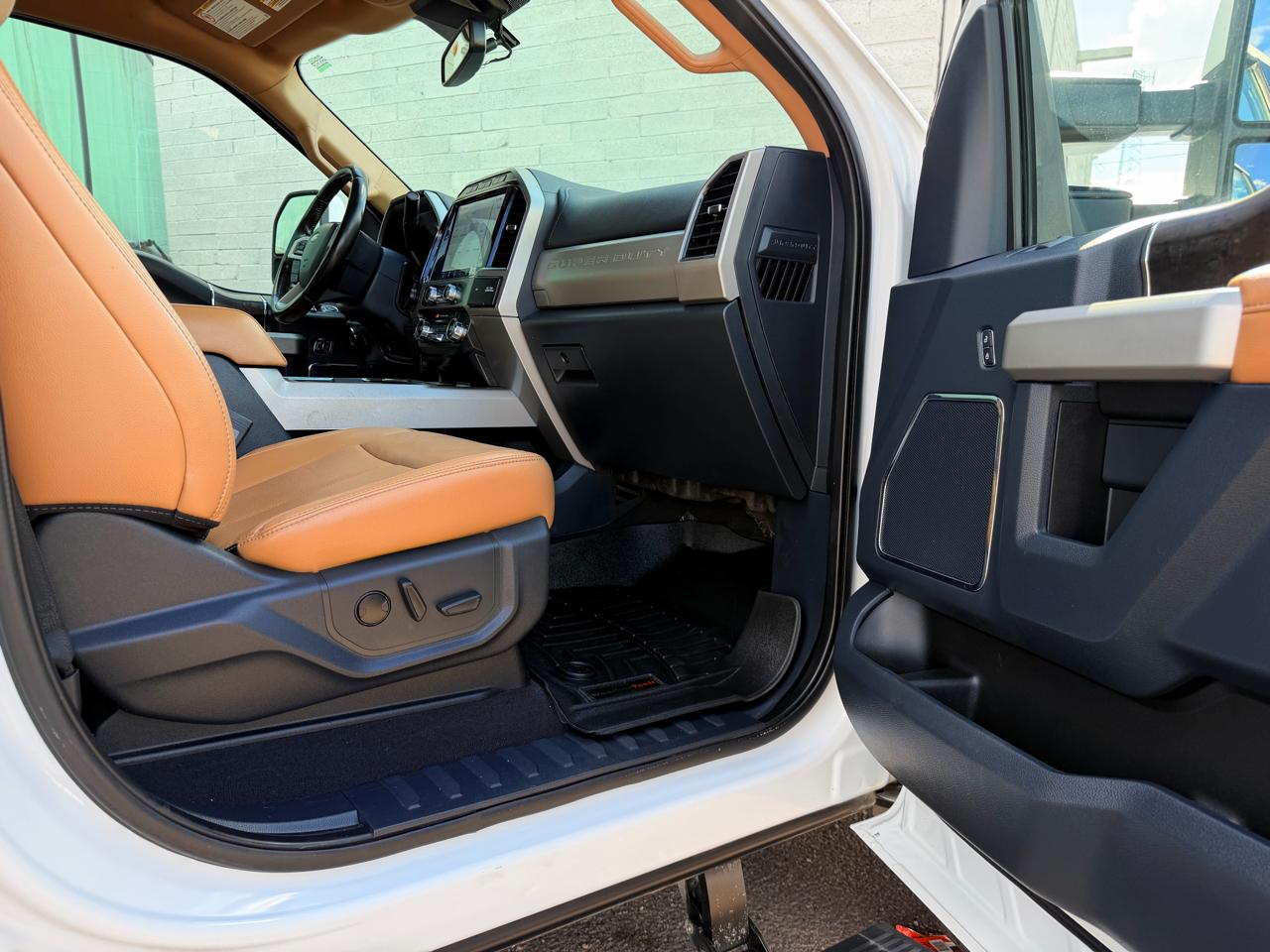 Ford Super Duty F-350 SRW  2022
