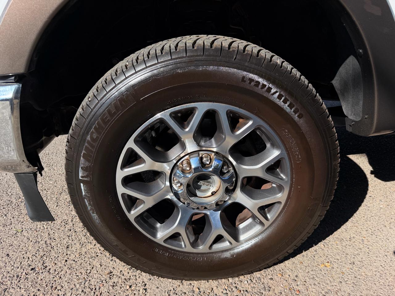 Ford Super Duty F-350 SRW  2022