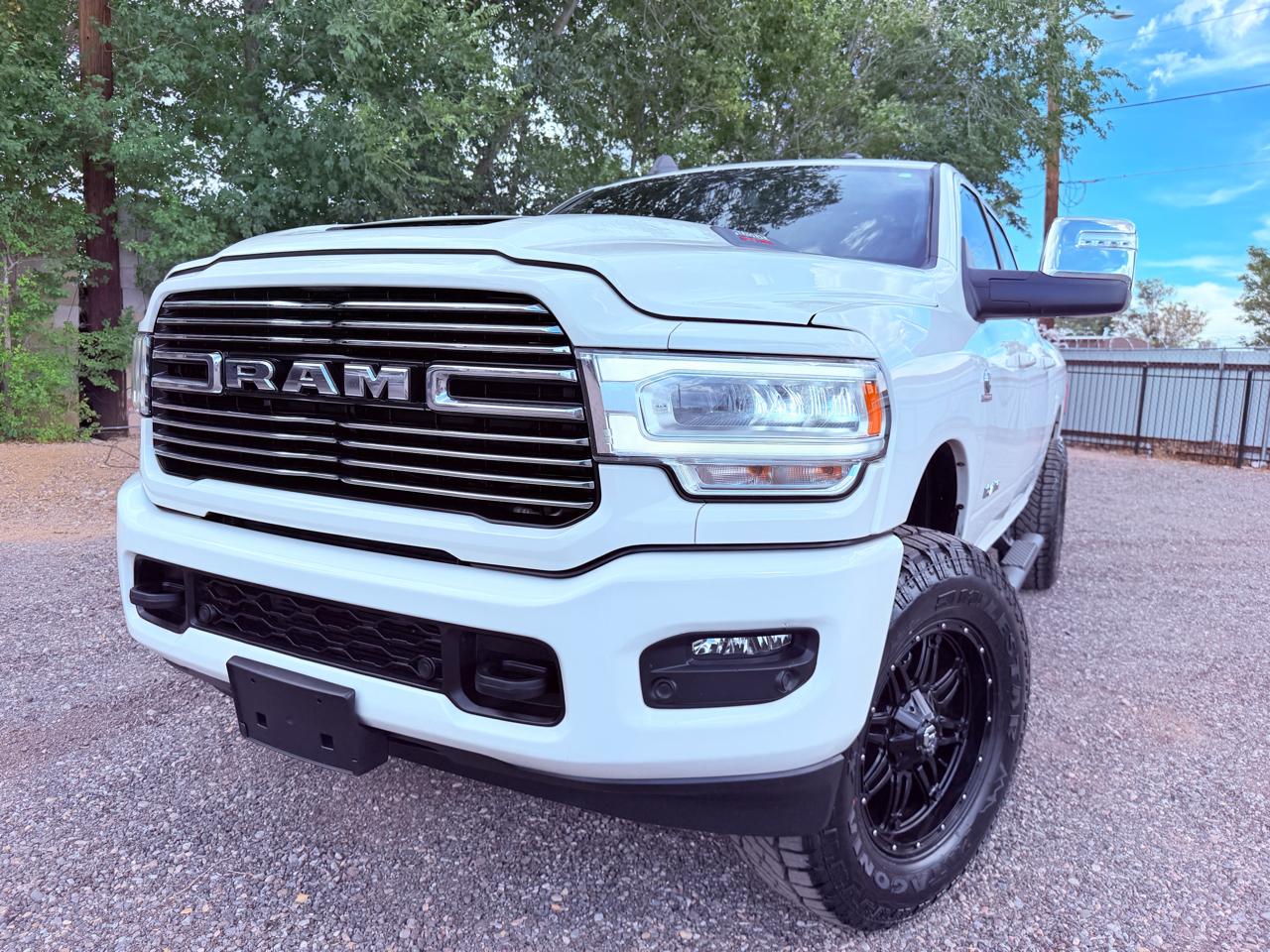 RAM 2500 Laramie 4x4 Crew Cab 6'4" Box 2024