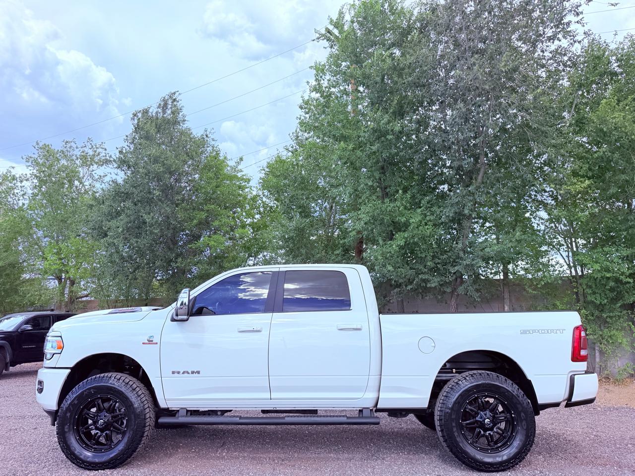 RAM 2500 Laramie 4x4 Crew Cab 6'4" Box 2024