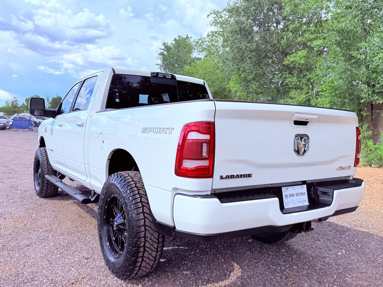 RAM 2500 Laramie 4x4 Crew Cab 6'4" Box 2024
