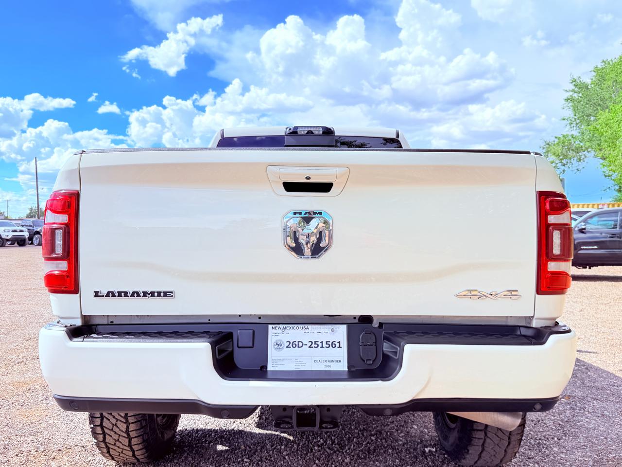 RAM 2500 Laramie 4x4 Crew Cab 6'4" Box 2024