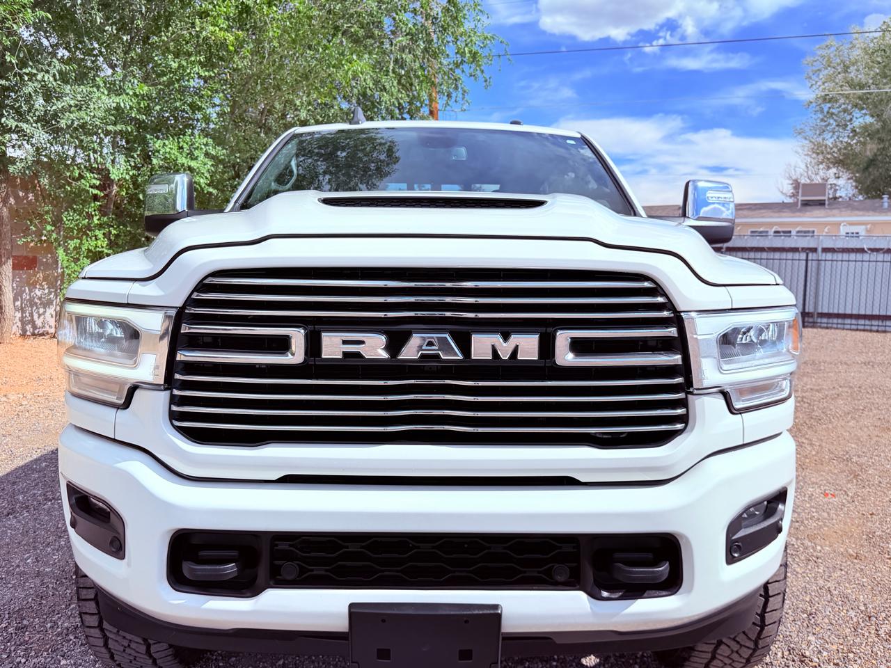 RAM 2500 Laramie 4x4 Crew Cab 6'4" Box 2024
