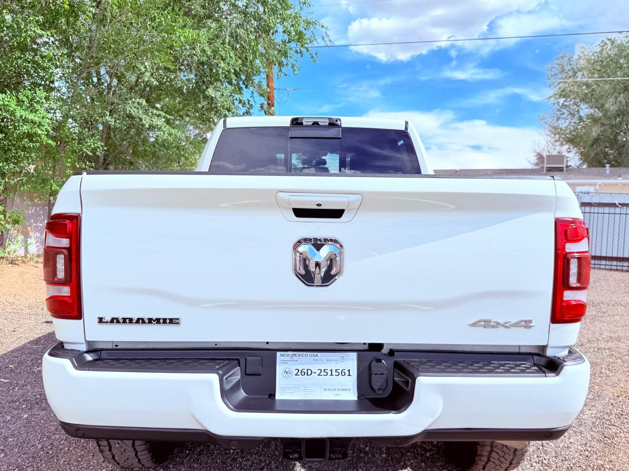 RAM 2500 Laramie 4x4 Crew Cab 6'4" Box 2024