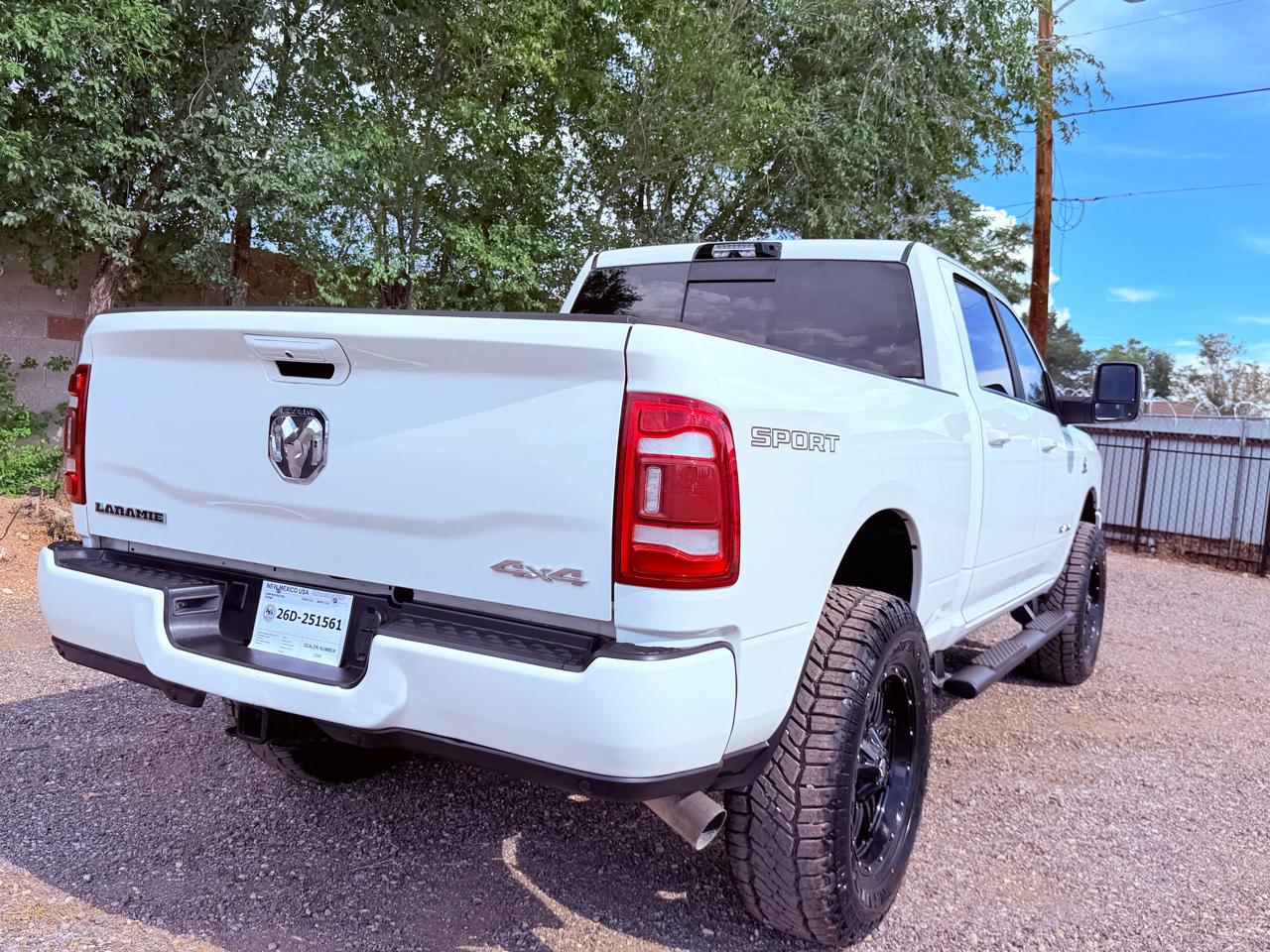 RAM 2500 Laramie 4x4 Crew Cab 6'4" Box 2024
