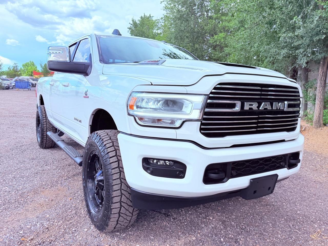 RAM 2500 Laramie 4x4 Crew Cab 6'4" Box 2024