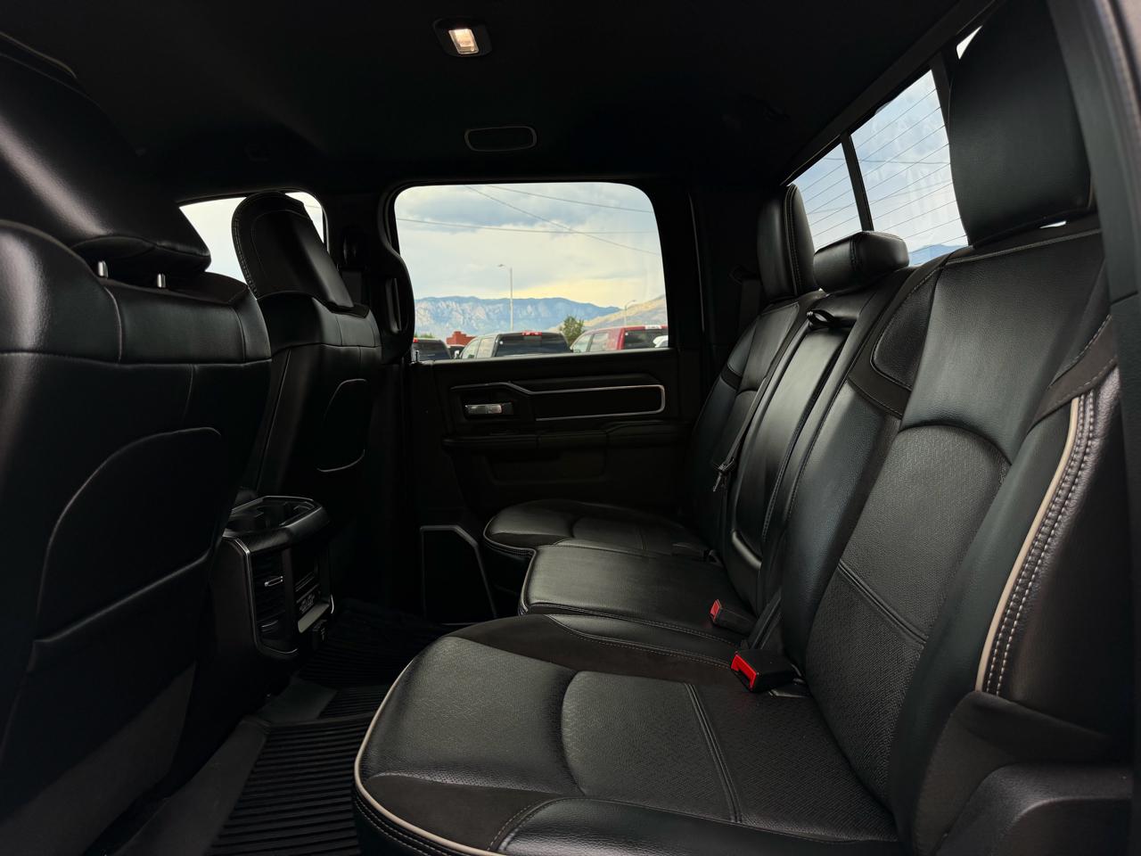RAM 2500 Laramie 4x4 Crew Cab 6'4" Box 2024