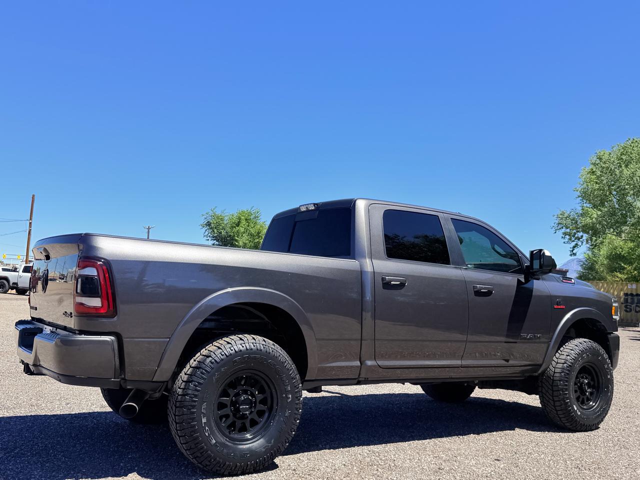 RAM 2500 Laramie 4x4 Crew Cab 6'4" Box 2021