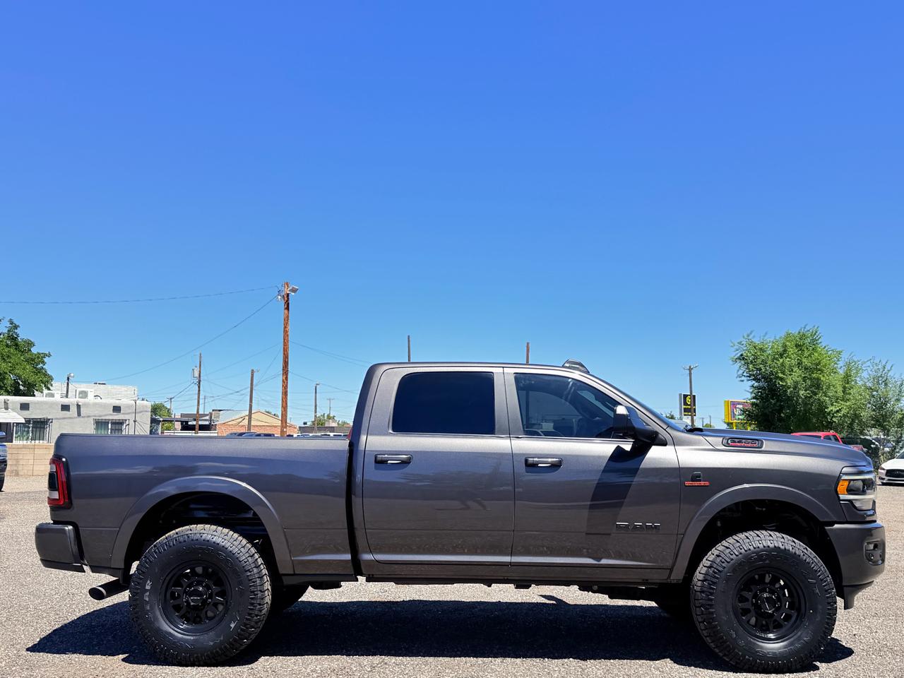 RAM 2500 Laramie 4x4 Crew Cab 6'4" Box 2021