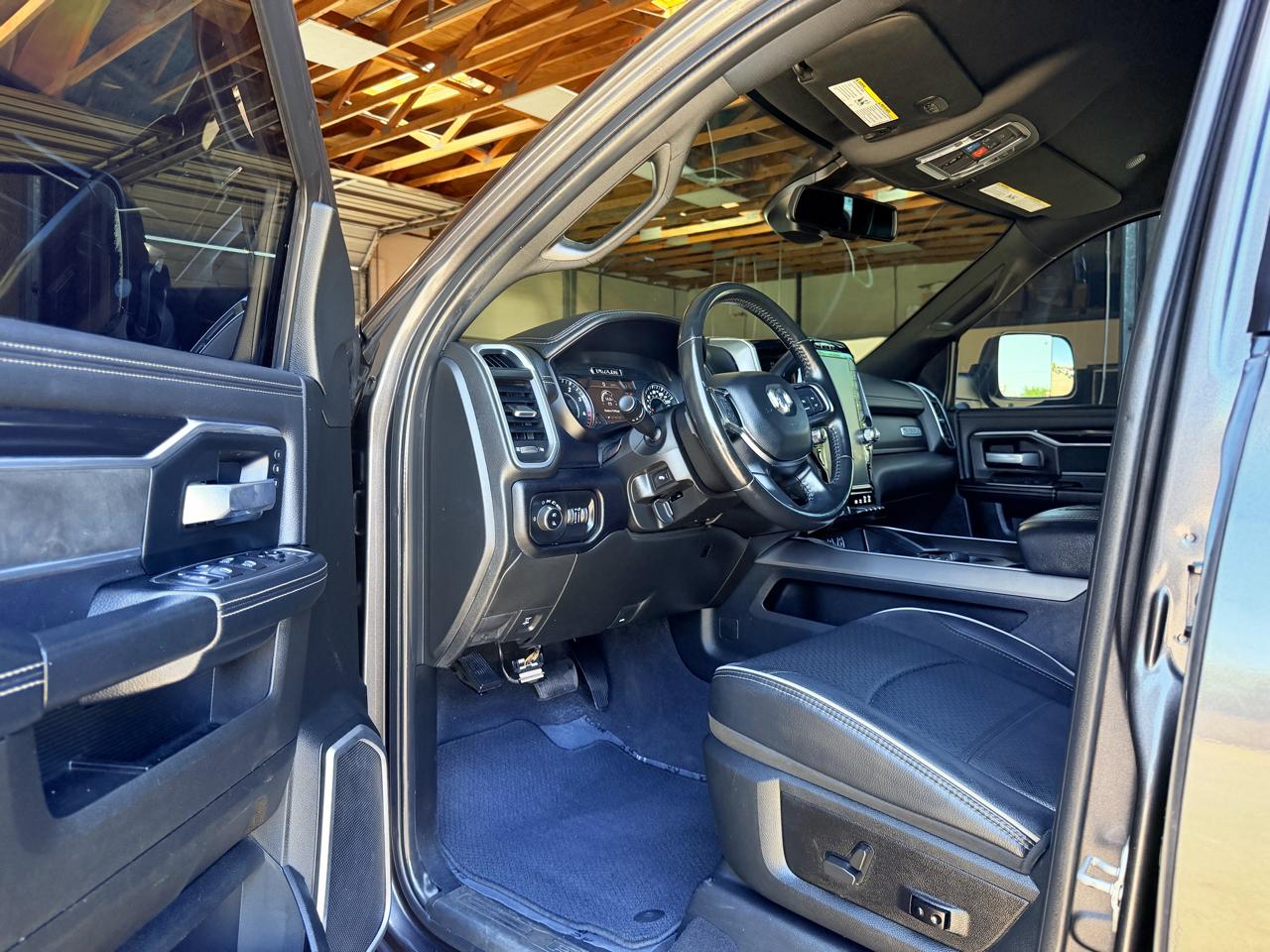 RAM 2500 Laramie 4x4 Crew Cab 6'4" Box 2021