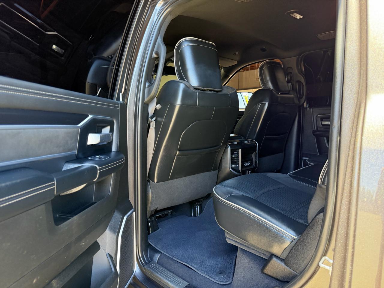 RAM 2500 Laramie 4x4 Crew Cab 6'4" Box 2021