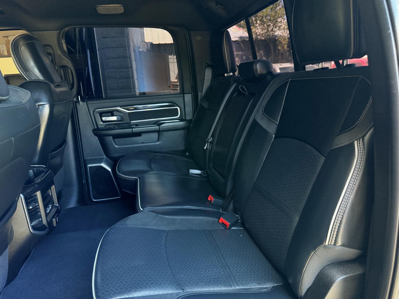 RAM 2500 Laramie 4x4 Crew Cab 6'4" Box 2021