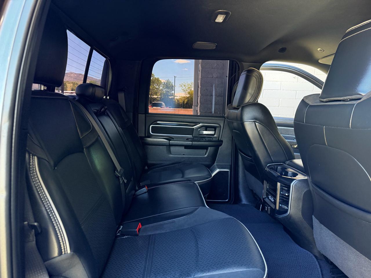 RAM 2500 Laramie 4x4 Crew Cab 6'4" Box 2021